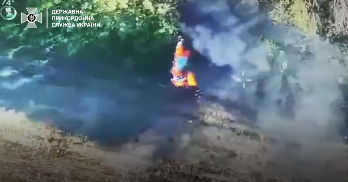 Скриншот з відео На Вовчанському напрямку знищили укріплення окупантів на порталі Gromada Group