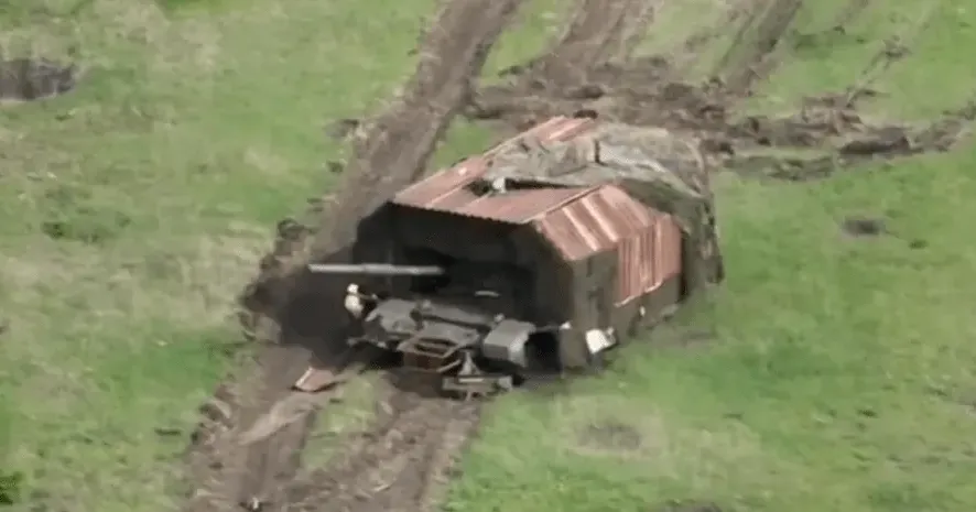 Фото ілюстративне На півночі Харківщини ворожу броню палять дронами на порталі Gromada Group